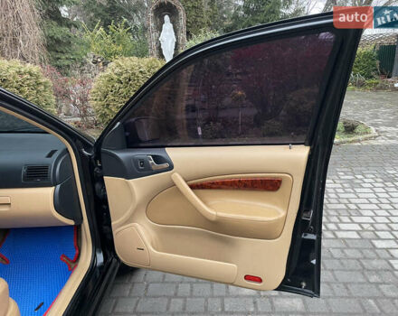 Черный Шкода Октавия, объемом двигателя 1.78 л и пробегом 395 тыс. км за 4500 $, фото 46 на Automoto.ua