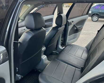 Черный Шкода Октавия, объемом двигателя 1.6 л и пробегом 302 тыс. км за 3900 $, фото 5 на Automoto.ua