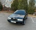 Черный Шкода Октавия, объемом двигателя 1.6 л и пробегом 330 тыс. км за 3500 $, фото 1 на Automoto.ua