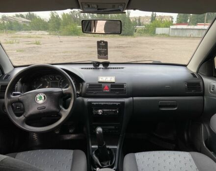 Черный Шкода Октавия, объемом двигателя 1.6 л и пробегом 260 тыс. км за 4700 $, фото 13 на Automoto.ua