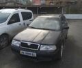 Черный Шкода Октавия, объемом двигателя 2 л и пробегом 201 тыс. км за 4600 $, фото 1 на Automoto.ua