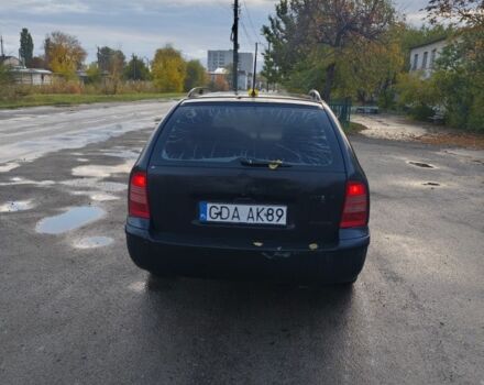 Черный Шкода Октавия, объемом двигателя 1 л и пробегом 302 тыс. км за 1600 $, фото 2 на Automoto.ua