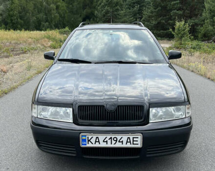 Черный Шкода Октавия, объемом двигателя 1.6 л и пробегом 279 тыс. км за 5250 $, фото 1 на Automoto.ua