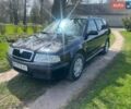 Черный Шкода Октавия, объемом двигателя 1.6 л и пробегом 305 тыс. км за 4200 $, фото 1 на Automoto.ua