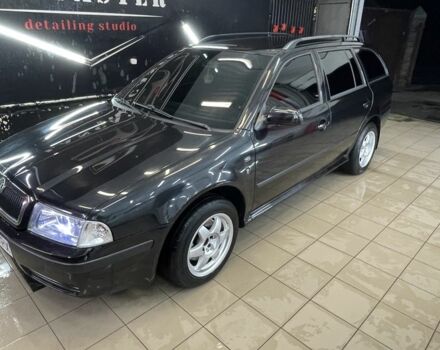 Черный Шкода Октавия, объемом двигателя 2 л и пробегом 275 тыс. км за 4800 $, фото 2 на Automoto.ua