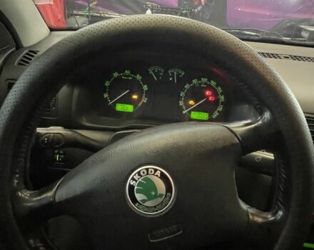 Черный Шкода Октавия, объемом двигателя 2 л и пробегом 275 тыс. км за 4800 $, фото 8 на Automoto.ua