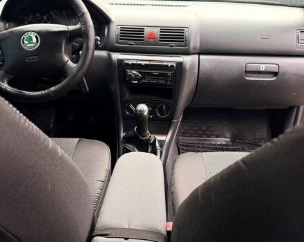 Чорний Шкода Октавія, об'ємом двигуна 1.6 л та пробігом 219 тис. км за 4650 $, фото 8 на Automoto.ua