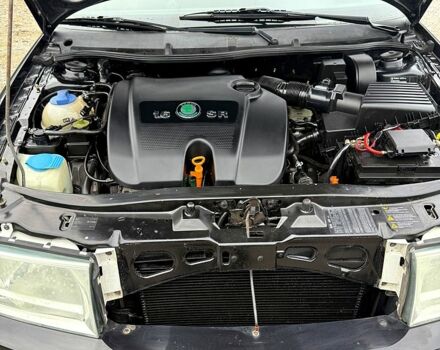 Чорний Шкода Октавія, об'ємом двигуна 1.6 л та пробігом 219 тис. км за 4650 $, фото 5 на Automoto.ua