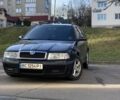 Черный Шкода Октавия, объемом двигателя 1.6 л и пробегом 298 тыс. км за 4300 $, фото 1 на Automoto.ua