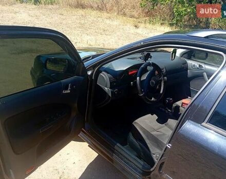 Черный Шкода Октавия, объемом двигателя 1.9 л и пробегом 290 тыс. км за 4000 $, фото 3 на Automoto.ua