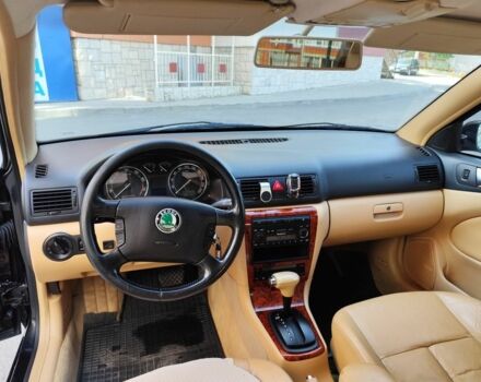 Черный Шкода Октавия, объемом двигателя 1.8 л и пробегом 270 тыс. км за 4700 $, фото 5 на Automoto.ua