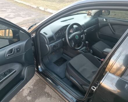 Чорний Шкода Октавія, об'ємом двигуна 2 л та пробігом 217 тис. км за 4500 $, фото 6 на Automoto.ua