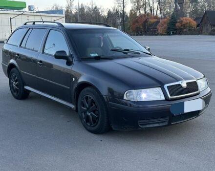 Черный Шкода Октавия, объемом двигателя 1.9 л и пробегом 276 тыс. км за 2350 $, фото 1 на Automoto.ua