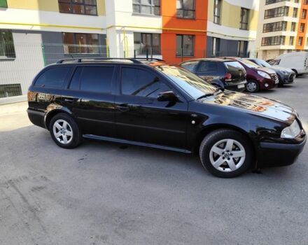 Черный Шкода Октавия, объемом двигателя 1.8 л и пробегом 270 тыс. км за 4700 $, фото 2 на Automoto.ua