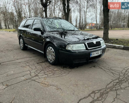 Черный Шкода Октавия, объемом двигателя 1.6 л и пробегом 263 тыс. км за 4500 $, фото 6 на Automoto.ua
