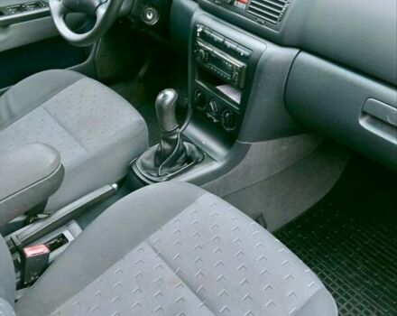 Черный Шкода Октавия, объемом двигателя 1.6 л и пробегом 220 тыс. км за 4600 $, фото 20 на Automoto.ua