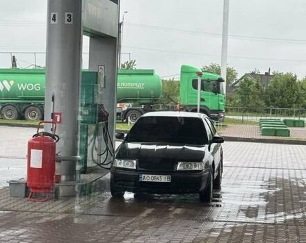 Черный Шкода Октавия, объемом двигателя 1.8 л и пробегом 321 тыс. км за 3500 $, фото 3 на Automoto.ua