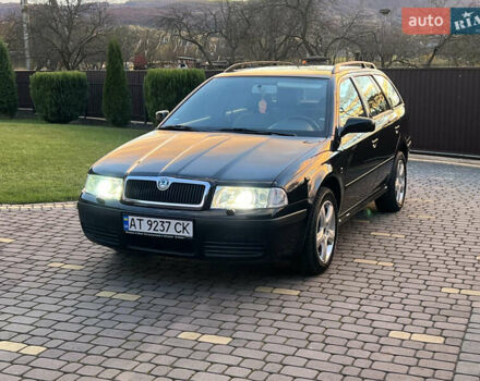 Черный Шкода Октавия, объемом двигателя 1.6 л и пробегом 168 тыс. км за 4950 $, фото 1 на Automoto.ua