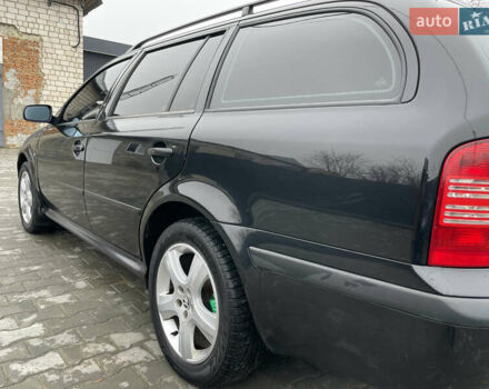 Черный Шкода Октавия, объемом двигателя 1.6 л и пробегом 348 тыс. км за 4200 $, фото 15 на Automoto.ua