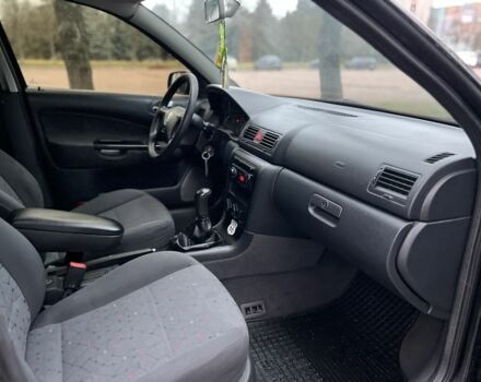 Черный Шкода Октавия, объемом двигателя 1.6 л и пробегом 279 тыс. км за 4500 $, фото 15 на Automoto.ua