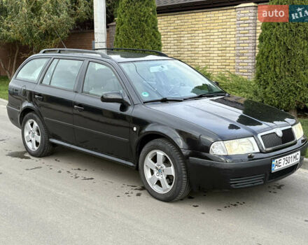 Черный Шкода Октавия, объемом двигателя 1.98 л и пробегом 240 тыс. км за 4450 $, фото 4 на Automoto.ua