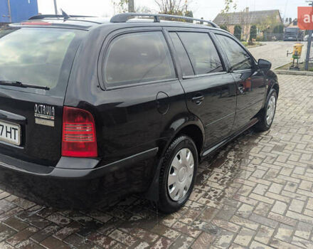 Черный Шкода Октавия, объемом двигателя 1.9 л и пробегом 200 тыс. км за 3650 $, фото 1 на Automoto.ua