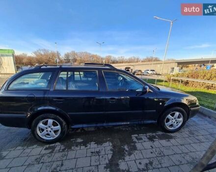 Черный Шкода Октавия, объемом двигателя 1.6 л и пробегом 221 тыс. км за 3200 $, фото 3 на Automoto.ua