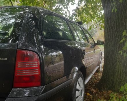 Черный Шкода Октавия, объемом двигателя 1.9 л и пробегом 379 тыс. км за 2495 $, фото 1 на Automoto.ua