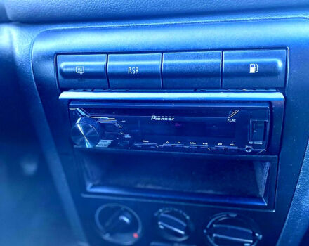 Черный Шкода Октавия, объемом двигателя 1.6 л и пробегом 245 тыс. км за 4950 $, фото 12 на Automoto.ua