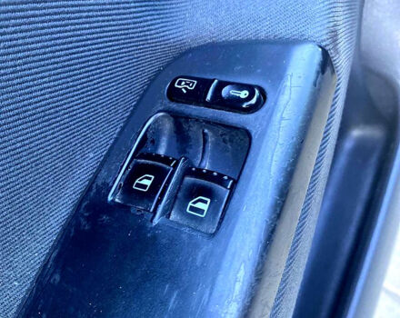 Черный Шкода Октавия, объемом двигателя 1.6 л и пробегом 245 тыс. км за 4950 $, фото 10 на Automoto.ua