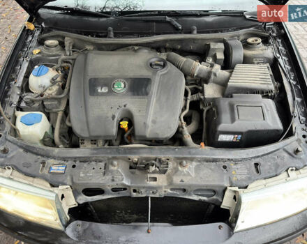 Черный Шкода Октавия, объемом двигателя 1.6 л и пробегом 215 тыс. км за 4800 $, фото 15 на Automoto.ua