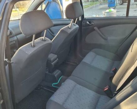 Черный Шкода Октавия, объемом двигателя 1.6 л и пробегом 221 тыс. км за 3200 $, фото 11 на Automoto.ua