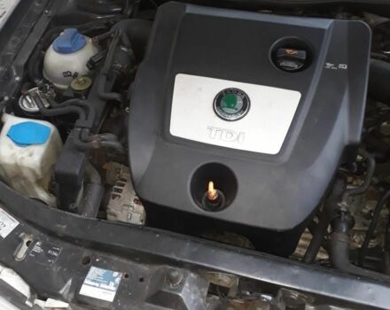 Черный Шкода Октавия, объемом двигателя 1.9 л и пробегом 285 тыс. км за 1930 $, фото 2 на Automoto.ua