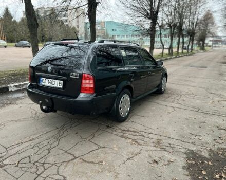 Черный Шкода Октавия, объемом двигателя 1.6 л и пробегом 279 тыс. км за 4500 $, фото 11 на Automoto.ua