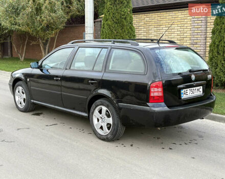 Черный Шкода Октавия, объемом двигателя 1.98 л и пробегом 240 тыс. км за 4450 $, фото 1 на Automoto.ua