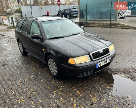 Черный Шкода Октавия, объемом двигателя 1.6 л и пробегом 215 тыс. км за 4800 $, фото 3 на Automoto.ua