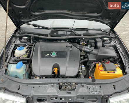 Черный Шкода Октавия, объемом двигателя 1.6 л и пробегом 348 тыс. км за 4200 $, фото 33 на Automoto.ua