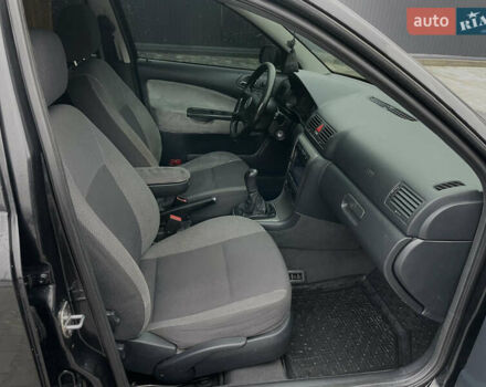 Черный Шкода Октавия, объемом двигателя 1.6 л и пробегом 348 тыс. км за 4200 $, фото 21 на Automoto.ua