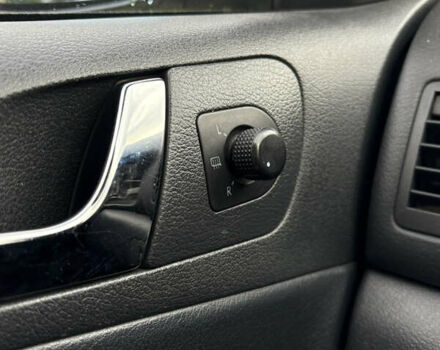 Черный Шкода Октавия, объемом двигателя 1.98 л и пробегом 240 тыс. км за 4450 $, фото 11 на Automoto.ua