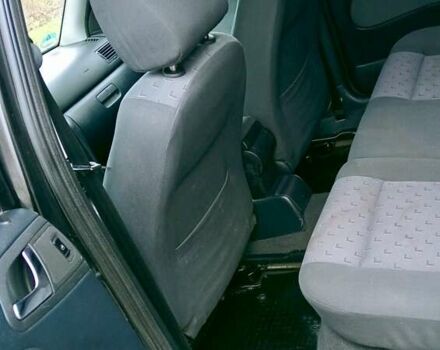 Черный Шкода Октавия, объемом двигателя 1.6 л и пробегом 220 тыс. км за 4600 $, фото 10 на Automoto.ua