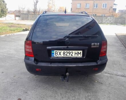 Чорний Шкода Октавія, об'ємом двигуна 2 л та пробігом 317 тис. км за 4200 $, фото 5 на Automoto.ua