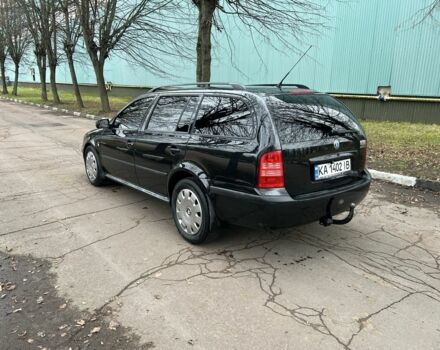 Черный Шкода Октавия, объемом двигателя 1.6 л и пробегом 279 тыс. км за 4500 $, фото 6 на Automoto.ua