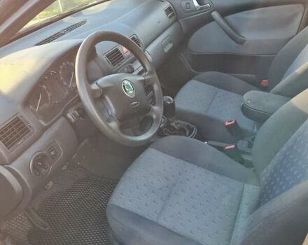 Черный Шкода Октавия, объемом двигателя 1.6 л и пробегом 221 тыс. км за 3200 $, фото 8 на Automoto.ua