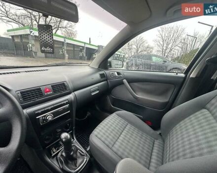 Черный Шкода Октавия, объемом двигателя 1.6 л и пробегом 261 тыс. км за 5700 $, фото 15 на Automoto.ua