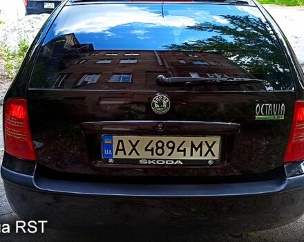 Черный Шкода Октавия, объемом двигателя 1.6 л и пробегом 180 тыс. км за 5500 $, фото 2 на Automoto.ua