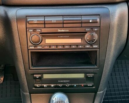 Черный Шкода Октавия, объемом двигателя 1.6 л и пробегом 197 тыс. км за 6300 $, фото 4 на Automoto.ua