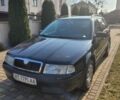 Черный Шкода Октавия, объемом двигателя 1.6 л и пробегом 307 тыс. км за 3950 $, фото 1 на Automoto.ua