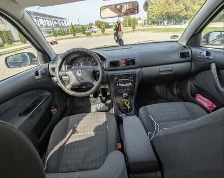 Черный Шкода Октавия, объемом двигателя 1.6 л и пробегом 257 тыс. км за 4100 $, фото 4 на Automoto.ua