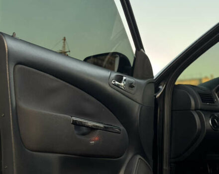 Черный Шкода Октавия, объемом двигателя 1.78 л и пробегом 338 тыс. км за 6500 $, фото 6 на Automoto.ua