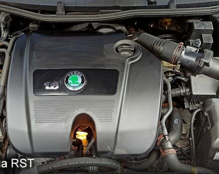 Черный Шкода Октавия, объемом двигателя 1.6 л и пробегом 180 тыс. км за 5500 $, фото 6 на Automoto.ua